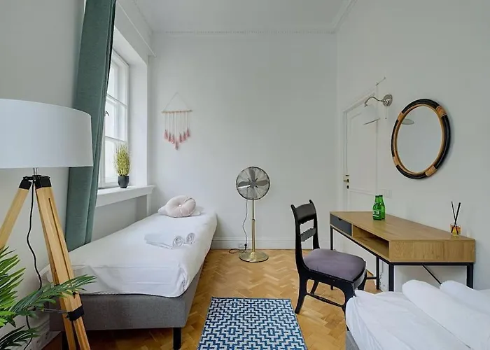 Place*unique Royal Route View*4 Bedrooms*6beds * Warschau